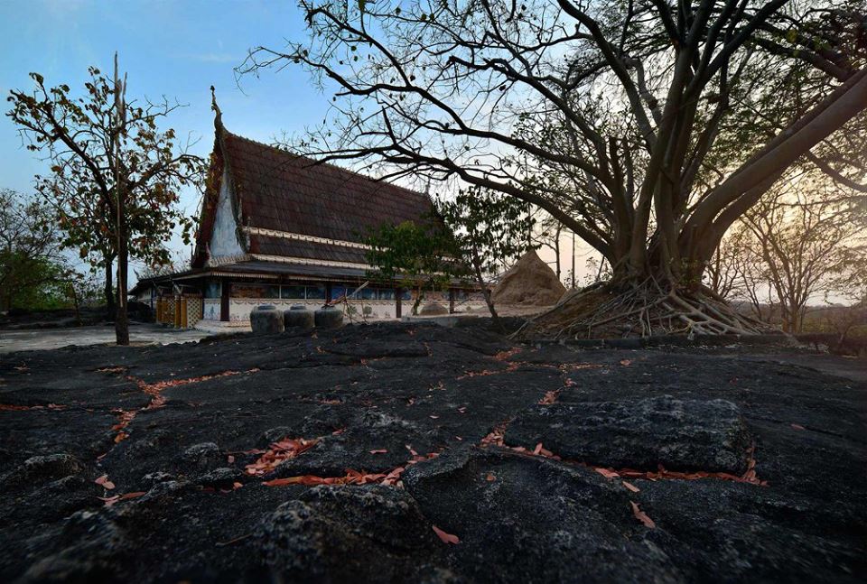 วัดพระพุทธบาทภูแฝด