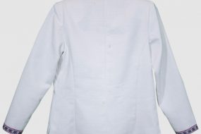 เสื้อผ้าไทยชายแขนยาวสีขาว